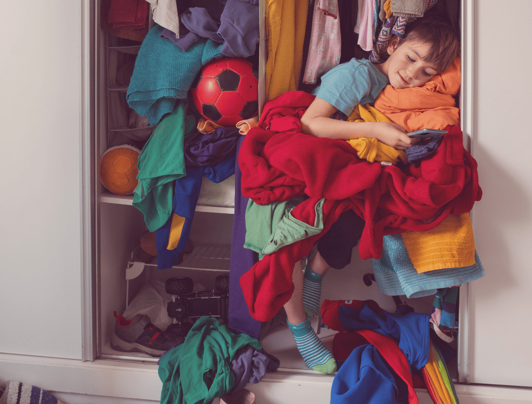 ORGANISATION FAMILIALE : ASTUCES RENTRÉE ET PLANNING GRATUIT Déjà épuisé par cette Rentrée? Entre activités, école et boulot, gardez le contrôle avec nos astuces d’organisation familiale et notre planning hebdomadaire gratuit. Collé sur le frigo, il trouve sa place entre le dessin de votre enfant et la fameuse liste de courses